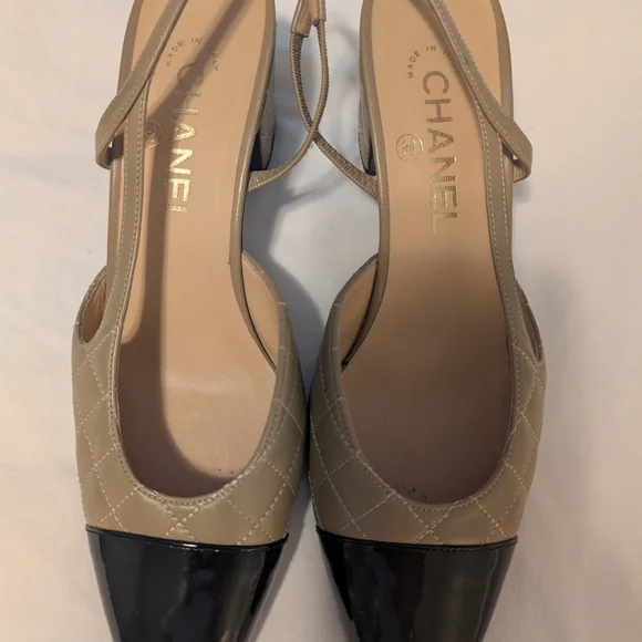 CHANEL Two-Tone Quilted Slingback Heels - Picture 5 of 8